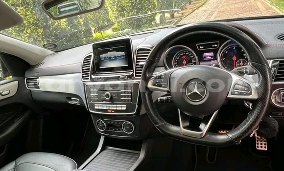 Acheter Occasion Voiture Mercedes‒Benz GL-klasse AMG Noir à Lusaka, Zambie Acheter Occasion Voiture Mercedes‒Benz GL-klasse AMG Noir à Lusaka, Zambie