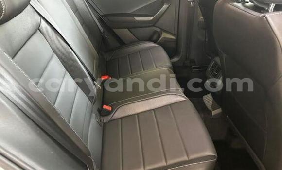 Acheter Occasion Voiture Volkswagen T-Roc Blanc à Lusaka, Zambie Acheter Occasion Voiture Volkswagen T-Roc Blanc à Lusaka, Zambie