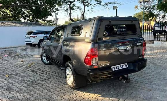 Acheter Occasion Voiture Toyota Hilux Noir à Lusaka, Zambie Acheter Occasion Voiture Toyota Hilux Noir à Lusaka, Zambie
