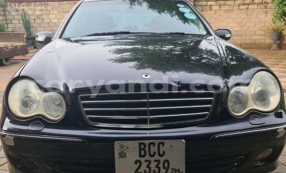 Buy Used Mercedes-Benz E-Classe Black Car in Lusaka in Zambia