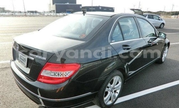 Tenga Tsaru Mercedes‒Benz C-klasse Nhema Mota in Lusaka in Zambia Tenga Tsaru Mercedes‒Benz C-klasse Nhema Mota in Lusaka in Zambia