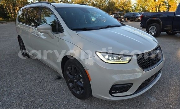 Tenga Tsaru Chrysler Pacifica Chena Mota in Lusaka in Zambia Tenga Tsaru Chrysler Pacifica Chena Mota in Lusaka in Zambia