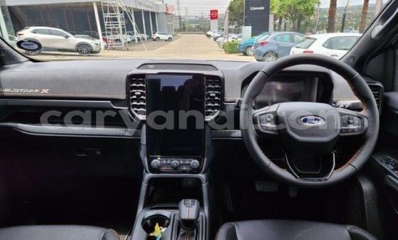 Nunua Ilio tumika Ford Ranger Nyeupe Gari ndani ya Livingstone nchini Zambia Nunua Ilio tumika Ford Ranger Nyeupe Gari ndani ya Livingstone nchini Zambia