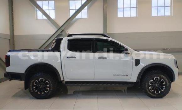 Nunua Ilio tumika Ford Ranger Nyeupe Gari ndani ya Livingstone nchini Zambia Nunua Ilio tumika Ford Ranger Nyeupe Gari ndani ya Livingstone nchini Zambia