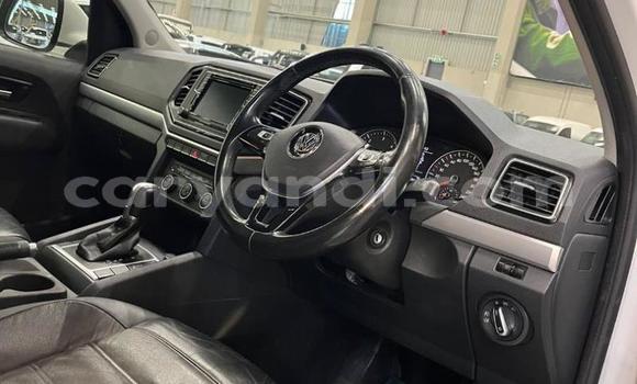 Acheter Occasion Voiture Volkswagen Amarok Blanc à Livingstone, Zambie Acheter Occasion Voiture Volkswagen Amarok Blanc à Livingstone, Zambie