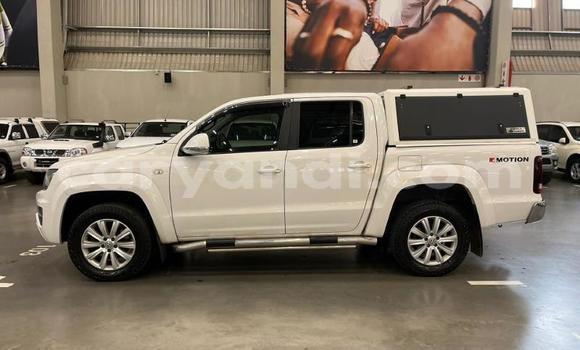 Acheter Occasion Voiture Volkswagen Amarok Blanc à Livingstone, Zambie Acheter Occasion Voiture Volkswagen Amarok Blanc à Livingstone, Zambie