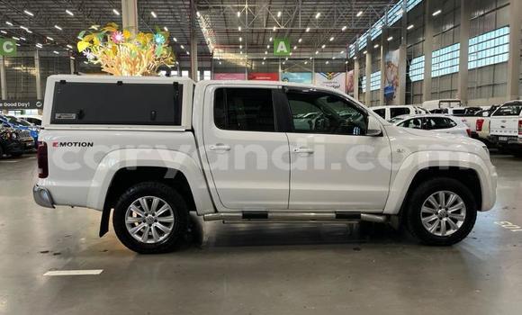 Acheter Occasion Voiture Volkswagen Amarok Blanc à Livingstone, Zambie Acheter Occasion Voiture Volkswagen Amarok Blanc à Livingstone, Zambie