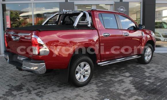 Acheter Occasion Voiture Toyota Hilux Rouge à Livingstone, Zambie Acheter Occasion Voiture Toyota Hilux Rouge à Livingstone, Zambie