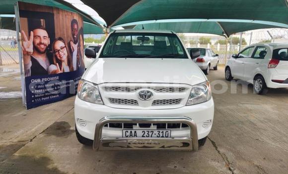 Acheter Occasion Voiture Toyota Hilux Blanc à Livingstone, Zambie Acheter Occasion Voiture Toyota Hilux Blanc à Livingstone, Zambie