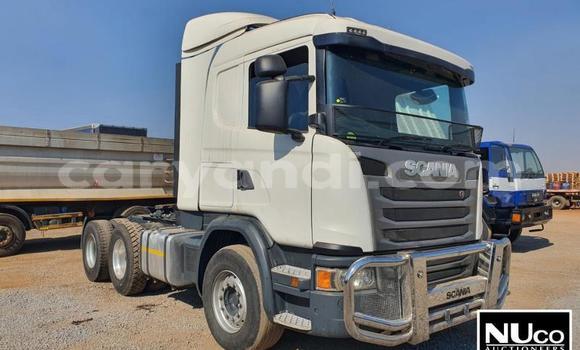 Nunua Ilio tumika Scania R420 Nyeupe Lori ndani ya Chama nchini Kusini Nunua Ilio tumika Scania R420 Nyeupe Lori ndani ya Chama nchini Kusini