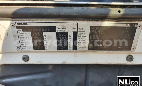 Nunua Ilio tumika Scania R420 Nyeupe Lori ndani ya Chama nchini Kusini Nunua Ilio tumika Scania R420 Nyeupe Lori ndani ya Chama nchini Kusini