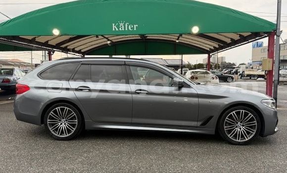 Acheter Occasion Voiture BMW 5–Series Gris à Lusaka, Zambie Acheter Occasion Voiture BMW 5–Series Gris à Lusaka, Zambie