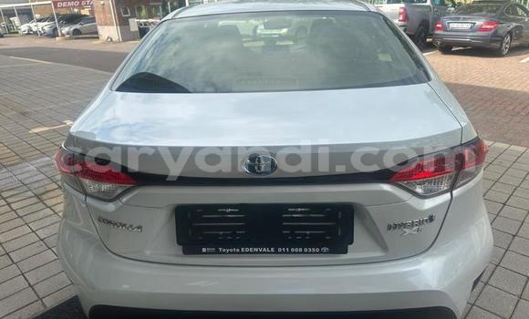 Acheter Occasion Voiture Toyota Corolla Blanc à Lusaka, Zambie Acheter Occasion Voiture Toyota Corolla Blanc à Lusaka, Zambie