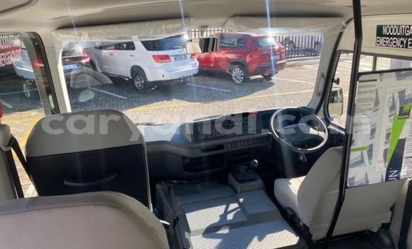 Acheter Occasion Voiture Toyota Coaster Blanc à Kitwe, Zambie Acheter Occasion Voiture Toyota Coaster Blanc à Kitwe, Zambie