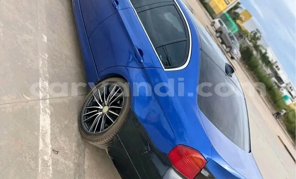 Acheter Occasion Voiture Isuzu KB Bleu à Lusaka, Zambie Acheter Occasion Voiture Isuzu KB Bleu à Lusaka, Zambie