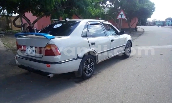 Acheter Occasion Voiture Toyota Corolla Blanc à Kansanshi, Nord-Ouest Acheter Occasion Voiture Toyota Corolla Blanc à Kansanshi, Nord-Ouest