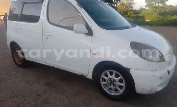 Acheter Occasion Voiture Toyota FunCargo Blanc à Choma, Du sud Acheter Occasion Voiture Toyota FunCargo Blanc à Choma, Du sud