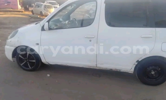 Acheter Occasion Voiture Toyota FunCargo Blanc à Choma, Du sud Acheter Occasion Voiture Toyota FunCargo Blanc à Choma, Du sud