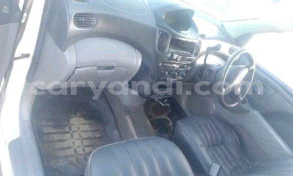 Acheter Occasion Voiture Toyota FunCargo Blanc à Choma, Du sud Acheter Occasion Voiture Toyota FunCargo Blanc à Choma, Du sud