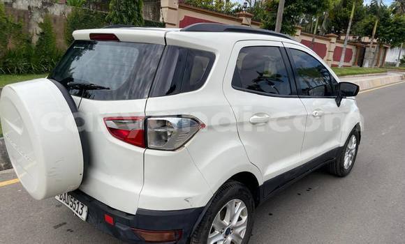 Nunua Ilio tumika Ford EcoSport Nyeupe Gari ndani ya Lusaka nchini Zambia Nunua Ilio tumika Ford EcoSport Nyeupe Gari ndani ya Lusaka nchini Zambia