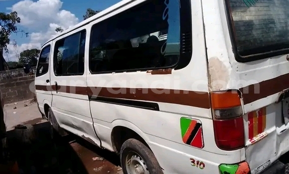 Acheter Occasion Voiture Toyota Hiace Blanc à Choma, Du sud Acheter Occasion Voiture Toyota Hiace Blanc à Choma, Du sud