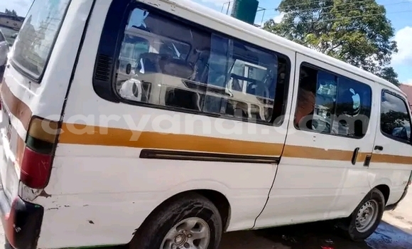 Acheter Occasion Voiture Toyota Hiace Blanc à Choma, Du sud Acheter Occasion Voiture Toyota Hiace Blanc à Choma, Du sud