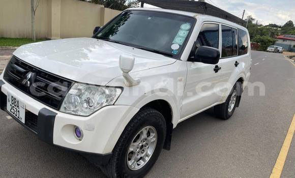 Nunua Ilio tumika Mitsubishi Pajero Nyeupe Gari ndani ya Lusaka nchini Zambia