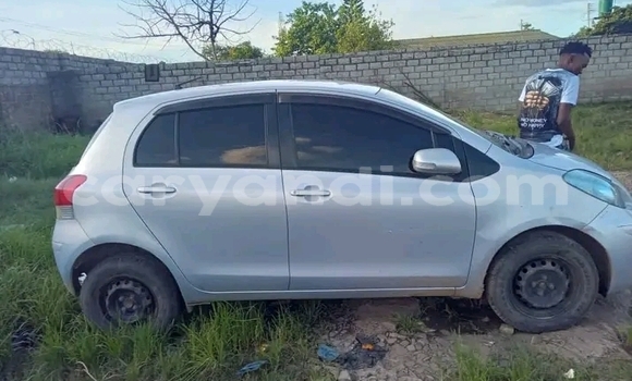 Acheter Occasion Voiture Toyota Vitz Blanc à Choma, Du sud Acheter Occasion Voiture Toyota Vitz Blanc à Choma, Du sud