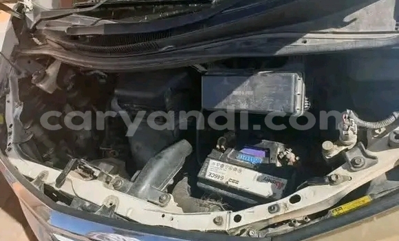 Acheter Occasion Voiture Toyota Alphard Blanc à Lusaka, Zambie