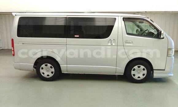 Nunua Ilio tumika Toyota Hiace Nyingine Gari ndani ya Lusaka nchini Zambia Nunua Ilio tumika Toyota Hiace Nyingine Gari ndani ya Lusaka nchini Zambia
