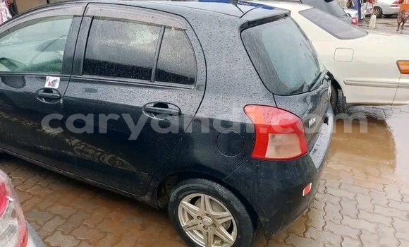 Acheter Occasion Voiture Toyota Vitz Noir à Lusaka, Zambie Acheter Occasion Voiture Toyota Vitz Noir à Lusaka, Zambie
