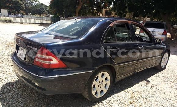 Tenga Tsaru Mercedes‒Benz C-klasse Bhuruu Mota in Lusaka in Zambia Tenga Tsaru Mercedes‒Benz C-klasse Bhuruu Mota in Lusaka in Zambia