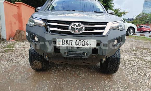 Nunua Ilio tumika Toyota Fortuner Nyingine Gari ndani ya Lusaka nchini Zambia Nunua Ilio tumika Toyota Fortuner Nyingine Gari ndani ya Lusaka nchini Zambia