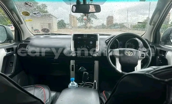 Acheter Occasion Voiture Toyota Prado Blanc à Lusaka, Zambie Acheter Occasion Voiture Toyota Prado Blanc à Lusaka, Zambie