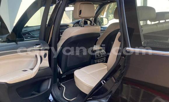 Nunua Ilio tumika BMW X5 Nyeusi Gari ndani ya Lusaka nchini Zambia Nunua Ilio tumika BMW X5 Nyeusi Gari ndani ya Lusaka nchini Zambia