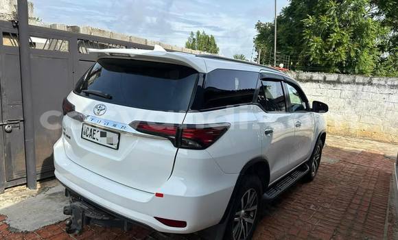 Nunua Ilio tumika Toyota Fortuner Nyeupe Gari ndani ya Lusaka nchini Zambia Nunua Ilio tumika Toyota Fortuner Nyeupe Gari ndani ya Lusaka nchini Zambia