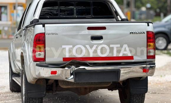 Nunua Ilio tumika Toyota Hilux Nyeupe Gari ndani ya Lusaka nchini Zambia Nunua Ilio tumika Toyota Hilux Nyeupe Gari ndani ya Lusaka nchini Zambia