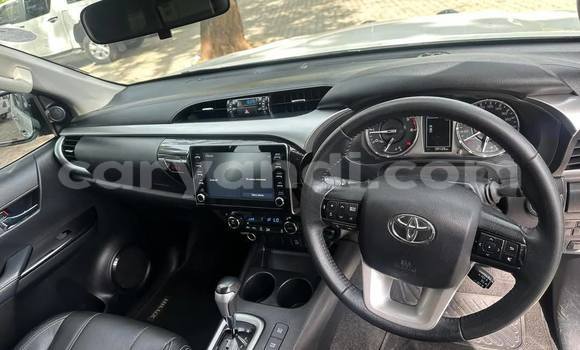 Nunua Ilio tumika Toyota Hilux Nyeupe Gari ndani ya Lusaka nchini Zambia Nunua Ilio tumika Toyota Hilux Nyeupe Gari ndani ya Lusaka nchini Zambia