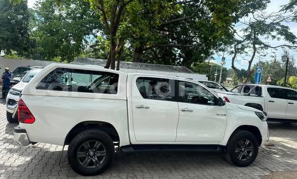 Nunua Ilio tumika Toyota Hilux Nyeupe Gari ndani ya Lusaka nchini Zambia Nunua Ilio tumika Toyota Hilux Nyeupe Gari ndani ya Lusaka nchini Zambia