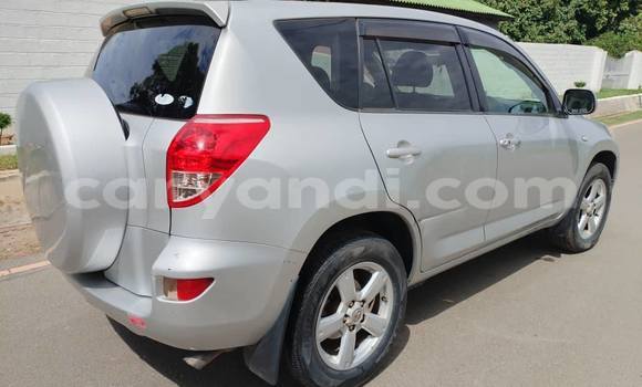 Nunua Ilio tumika Toyota RAV4 Nyingine Gari ndani ya Lusaka nchini Zambia Nunua Ilio tumika Toyota RAV4 Nyingine Gari ndani ya Lusaka nchini Zambia