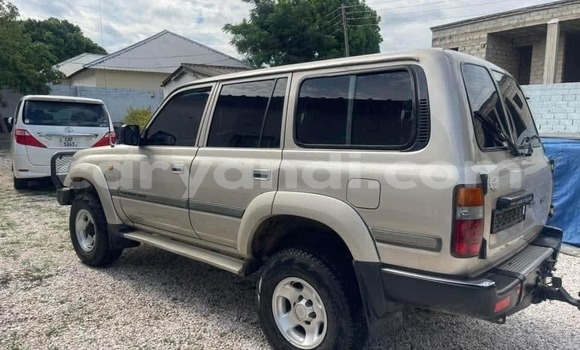Nunua Ilio tumika Toyota Land Cruiser Nyingine Gari ndani ya Lusaka nchini Zambia Nunua Ilio tumika Toyota Land Cruiser Nyingine Gari ndani ya Lusaka nchini Zambia