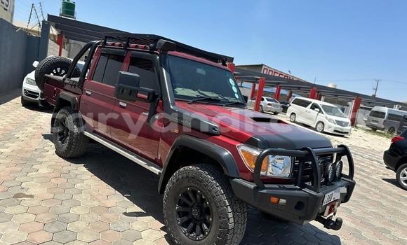 Nunua Ilio tumika Toyota Land Cruiser Nyekundu Gari ndani ya Lusaka nchini Zambia Nunua Ilio tumika Toyota Land Cruiser Nyekundu Gari ndani ya Lusaka nchini Zambia