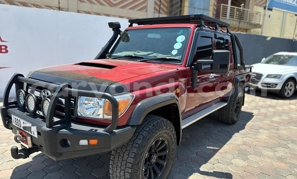 Nunua Ilio tumika Toyota Land Cruiser Nyekundu Gari ndani ya Lusaka nchini Zambia Nunua Ilio tumika Toyota Land Cruiser Nyekundu Gari ndani ya Lusaka nchini Zambia