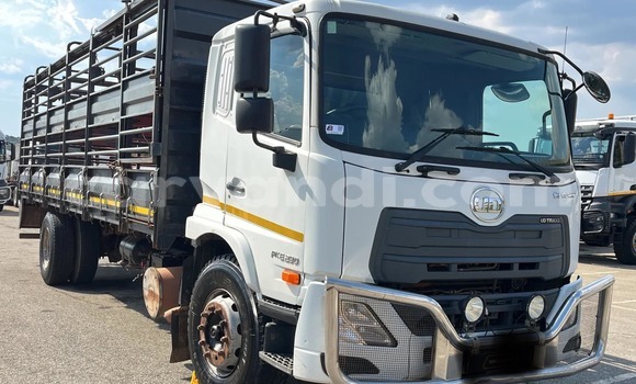 Tenga Tsaru Nissan Urvan Chena Mota in Lusaka in Zambia Tenga Tsaru Nissan Urvan Chena Mota in Lusaka in Zambia