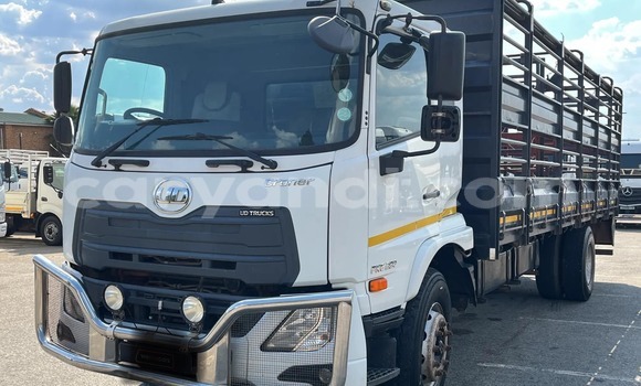 Tenga Tsaru Nissan Urvan Chena Mota in Lusaka in Zambia Tenga Tsaru Nissan Urvan Chena Mota in Lusaka in Zambia