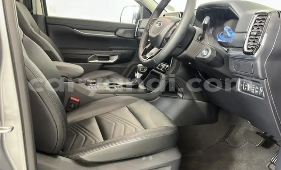 Tenga Tsaru Ford Everest Zvimwe Mota in Lusaka in Zambia Tenga Tsaru Ford Everest Zvimwe Mota in Lusaka in Zambia