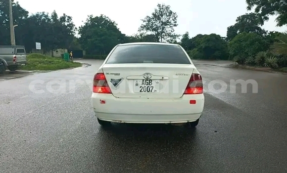 Acheter Occasion Voiture Toyota Corolla Blanc à Lusaka, Zambie Acheter Occasion Voiture Toyota Corolla Blanc à Lusaka, Zambie