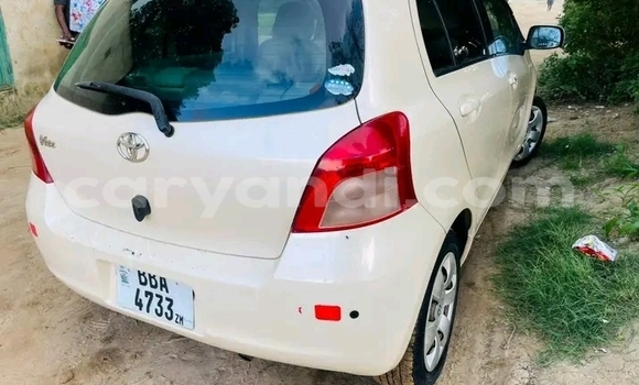 Acheter Occasion Voiture Toyota Vitz Blanc à Lusaka, Zambie Acheter Occasion Voiture Toyota Vitz Blanc à Lusaka, Zambie