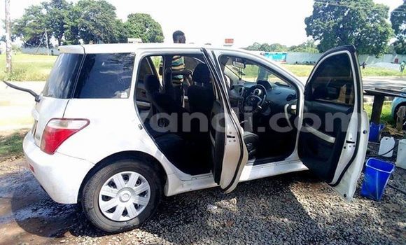 Buy Used Toyota IST White Car in Kitwe in Zambia Buy Used Toyota IST White Car in Kitwe in Zambia