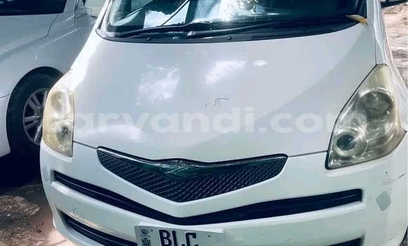 Acheter Occasion Voiture Toyota Ractis Blanc à Lusaka, Zambie Acheter Occasion Voiture Toyota Ractis Blanc à Lusaka, Zambie